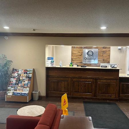 Quality Inn & Suites Bradford Exterior foto